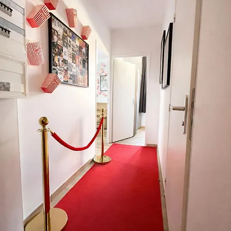 Confortable Pour 2 Pers Dans La Cite Historique - Escapade Cinema アンジェ